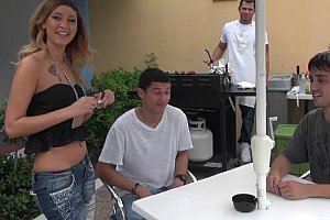 女同lesdoi网站